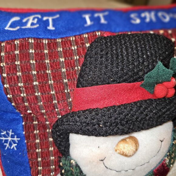 Vintage Quilted Snowman Throw Pillow Crochet Outfit Christmas Decor Let It Snow - Picture 7 of 13